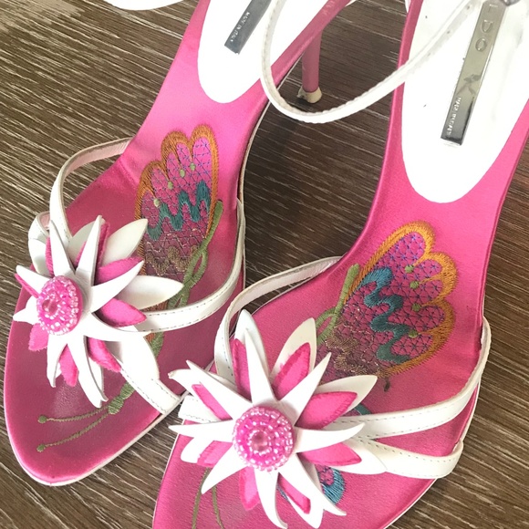 Aldo White Leather Strappy Sandal Heel Fuchsia Pink Silk Interior Lining Size 37 - Picture 7 of 7